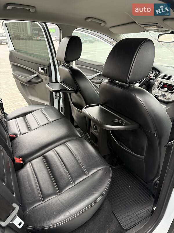 Внедорожник / Кроссовер Ford Kuga 2012 в Киеве