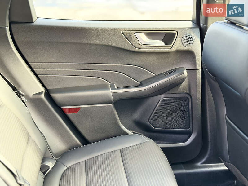 Позашляховик / Кросовер Ford Kuga 2022 в Вінниці