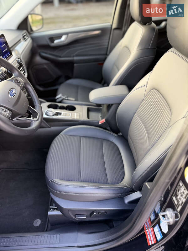 Позашляховик / Кросовер Ford Kuga 2022 в Вінниці