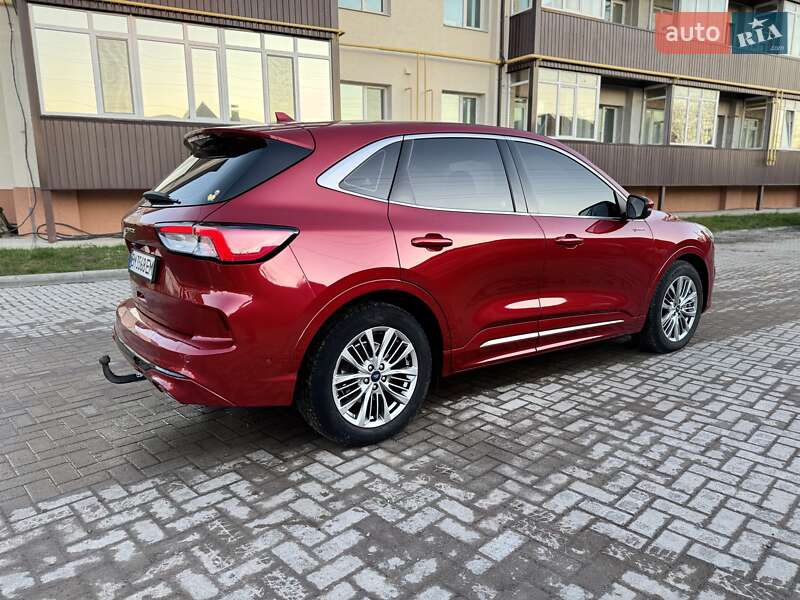 Внедорожник / Кроссовер Ford Kuga 2020 в Киеве