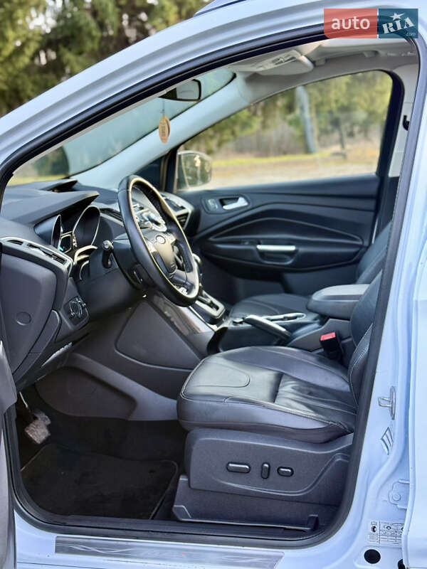 Позашляховик / Кросовер Ford Kuga 2014 в Дубні