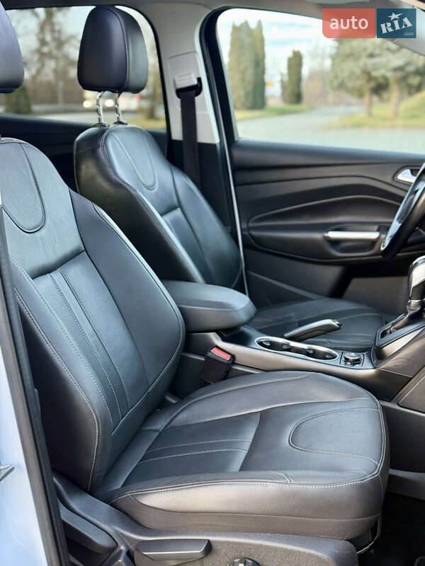 Позашляховик / Кросовер Ford Kuga 2014 в Дубні