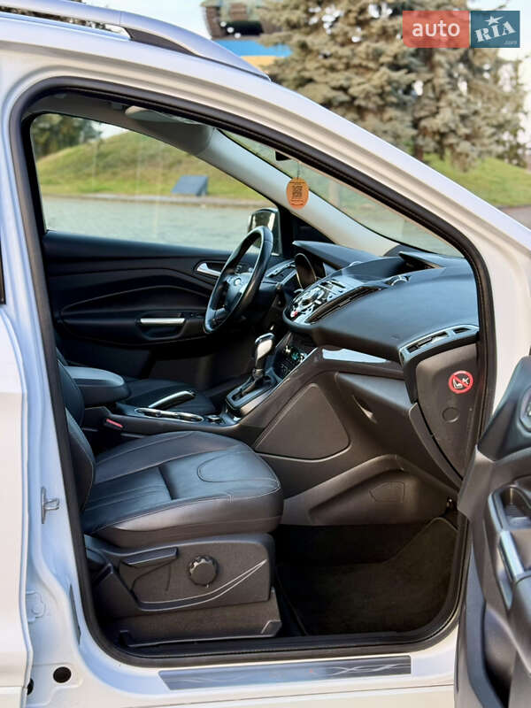 Позашляховик / Кросовер Ford Kuga 2014 в Дубні