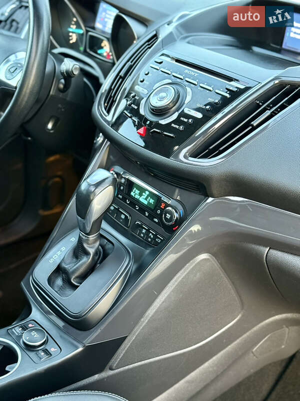 Позашляховик / Кросовер Ford Kuga 2014 в Дубні