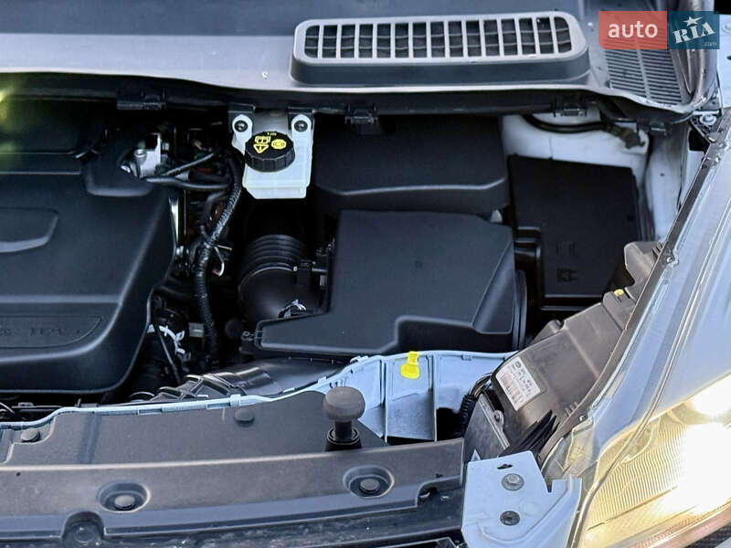 Позашляховик / Кросовер Ford Kuga 2014 в Дубні