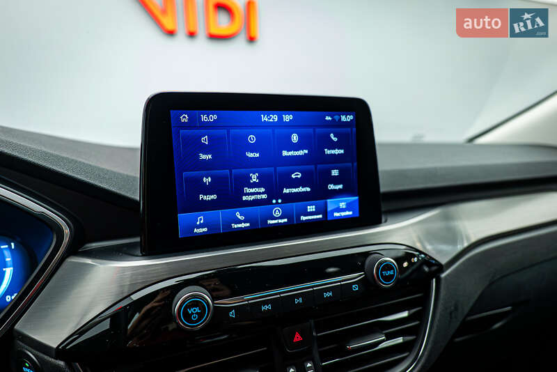 Позашляховик / Кросовер Ford Kuga 2021 в Києві