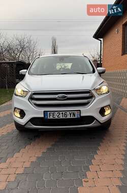 Позашляховик / Кросовер Ford Kuga 2019 в Бершаді
