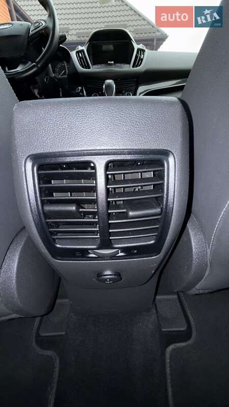 Внедорожник / Кроссовер Ford Kuga 2019 в Бершади