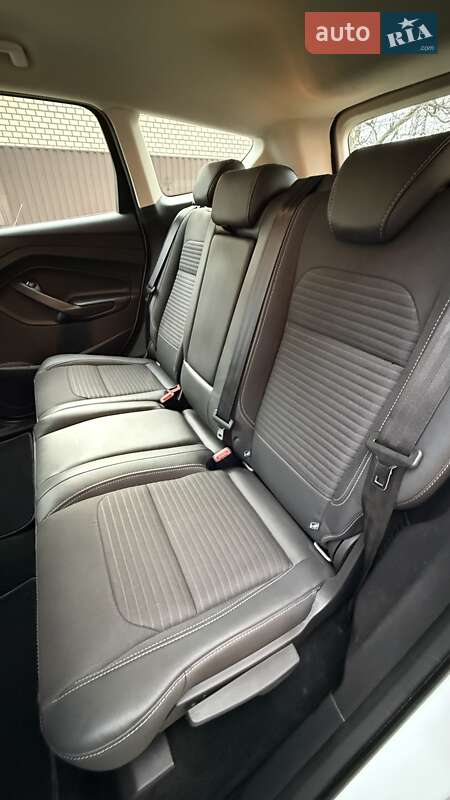 Внедорожник / Кроссовер Ford Kuga 2019 в Бершади