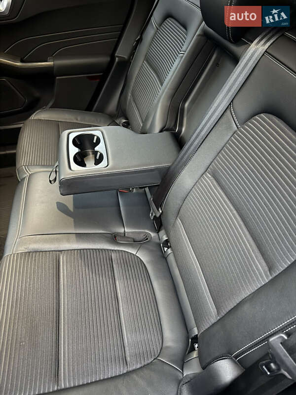 Позашляховик / Кросовер Ford Kuga 2021 в Дніпрі