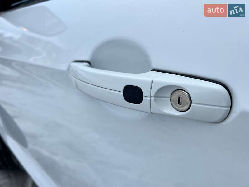 Позашляховик / Кросовер Ford Kuga 2013 в Львові