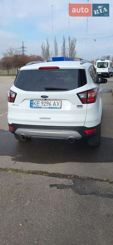 Позашляховик / Кросовер Ford Kuga 2017 в Дніпрі