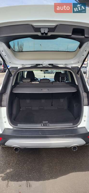 Позашляховик / Кросовер Ford Kuga 2017 в Дніпрі