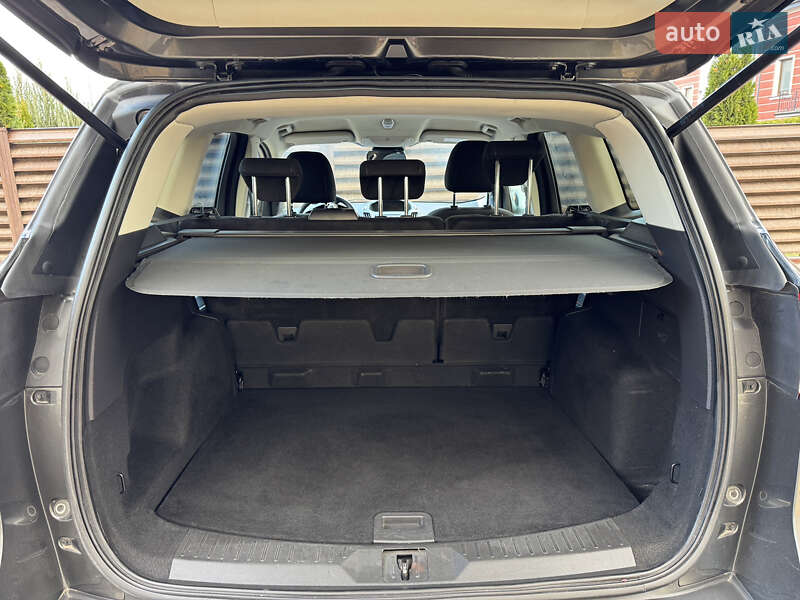 Позашляховик / Кросовер Ford Kuga 2016 в Львові фото 29 Позашляховик / Кросовер Ford Kuga 2016 в Львові