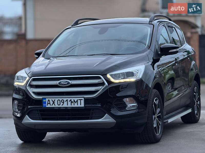 Позашляховик / Кросовер Ford Kuga 2019 в Бердичеві