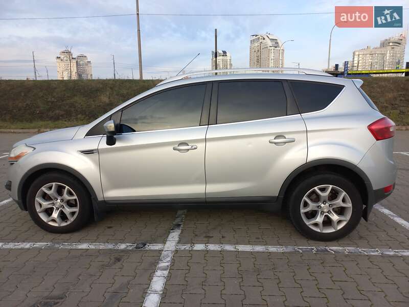Позашляховик / Кросовер Ford Kuga 2009 в Києві