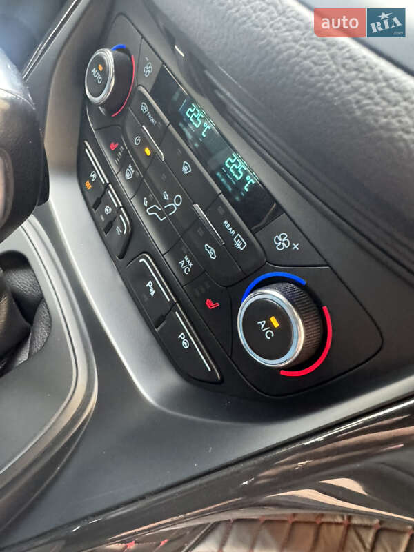 Внедорожник / Кроссовер Ford Kuga 2019 в Киеве фото 39 Внедорожник / Кроссовер Ford Kuga 2019 в Киеве