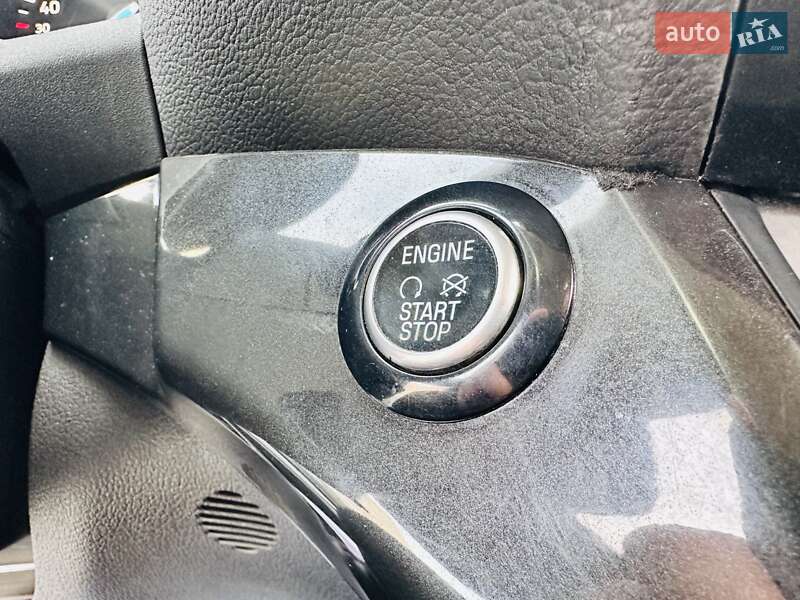 Позашляховик / Кросовер Ford Kuga 2019 в Києві