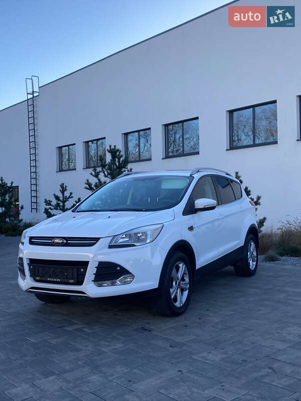 Позашляховик / Кросовер Ford Kuga 2013 в Луцьку