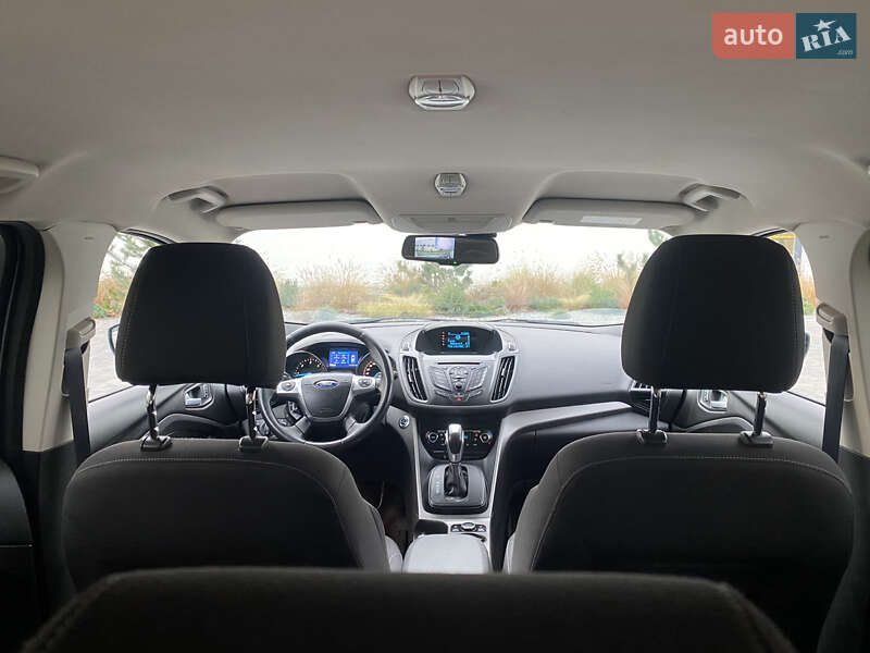 Позашляховик / Кросовер Ford Kuga 2013 в Луцьку