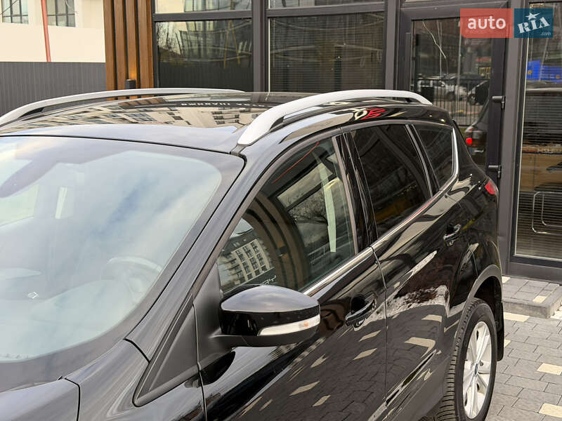 Позашляховик / Кросовер Ford Kuga 2019 в Ужгороді