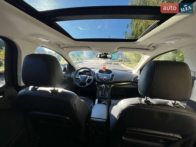 Позашляховик / Кросовер Ford Kuga 2014 в Києві