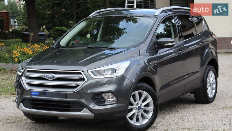 Позашляховик / Кросовер Ford Kuga 2017 в Львові