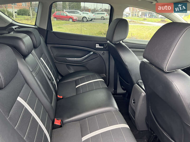 Позашляховик / Кросовер Ford Kuga 2011 в Ізяславі