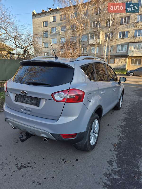Позашляховик / Кросовер Ford Kuga 2013 в Києві