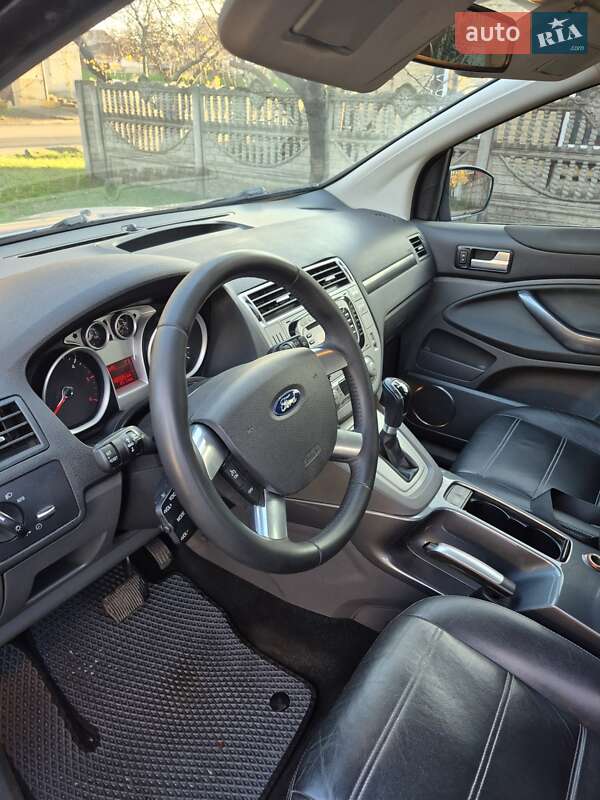 Позашляховик / Кросовер Ford Kuga 2013 в Києві