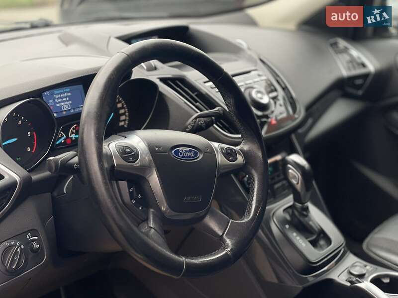 Внедорожник / Кроссовер Ford Kuga 2013 в Днепре