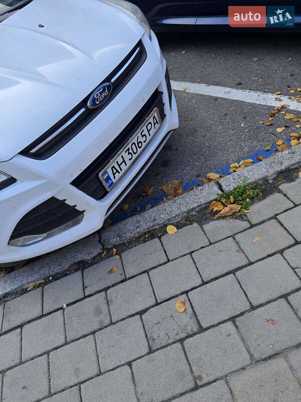 Позашляховик / Кросовер Ford Kuga 2014 в Синельниковому