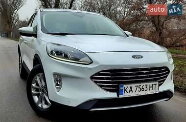 Внедорожник / Кроссовер Ford Kuga 2021 в Харькове