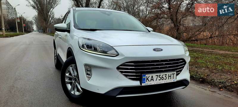 Ford Kuga 2021