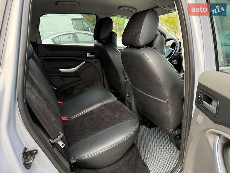 Внедорожник / Кроссовер Ford Kuga 2012 в Житомире