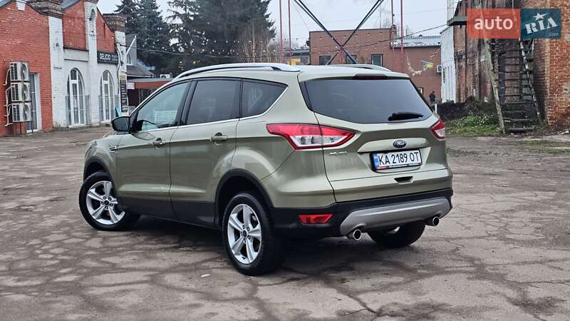 Позашляховик / Кросовер Ford Kuga 2013 в Чернігові