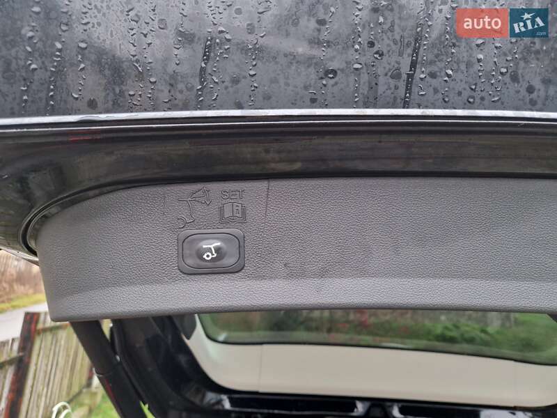 Позашляховик / Кросовер Ford Kuga 2016 в Києві фото 18 Позашляховик / Кросовер Ford Kuga 2016 в Києві