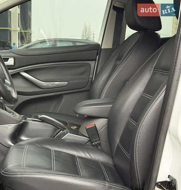 Внедорожник / Кроссовер Ford Kuga 2010 в Киеве фото 15 Внедорожник / Кроссовер Ford Kuga 2010 в Киеве