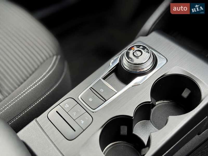 Внедорожник / Кроссовер Ford Kuga 2020 в Киеве фото 18 Внедорожник / Кроссовер Ford Kuga 2020 в Киеве