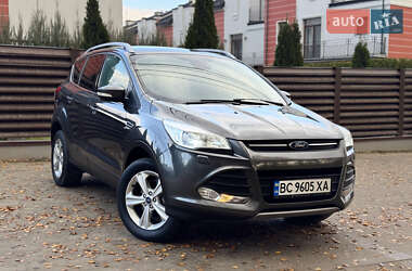 Внедорожник / Кроссовер Ford Kuga 2016 в Львове