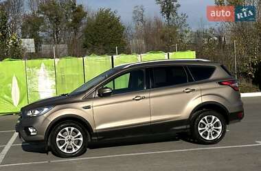 Позашляховик / Кросовер Ford Kuga 2019 в Вінниці