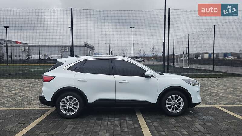 Внедорожник / Кроссовер Ford Kuga 2020 в Мукачево фото 9 Внедорожник / Кроссовер Ford Kuga 2020 в Мукачево