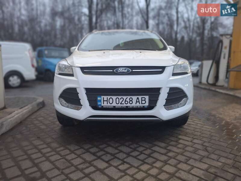Внедорожник / Кроссовер Ford Kuga 2014 в Тернополе