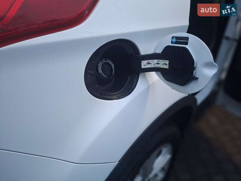 Внедорожник / Кроссовер Ford Kuga 2014 в Тернополе