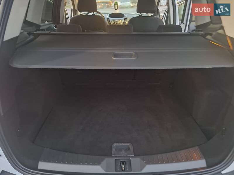 Внедорожник / Кроссовер Ford Kuga 2014 в Тернополе