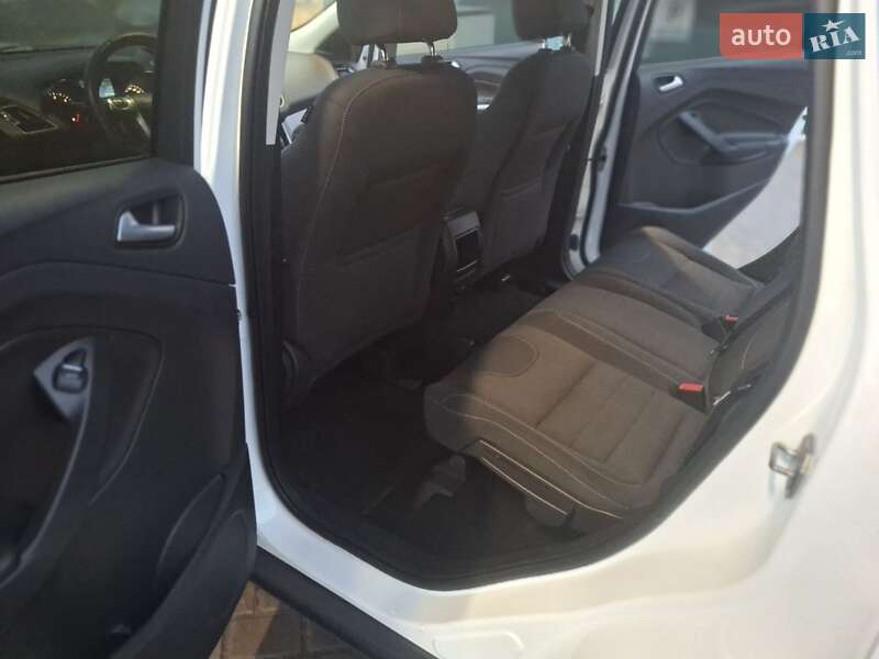 Внедорожник / Кроссовер Ford Kuga 2014 в Тернополе