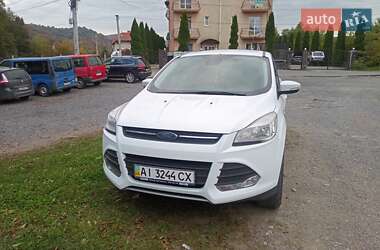 Позашляховик / Кросовер Ford Kuga 2016 в Прилуках