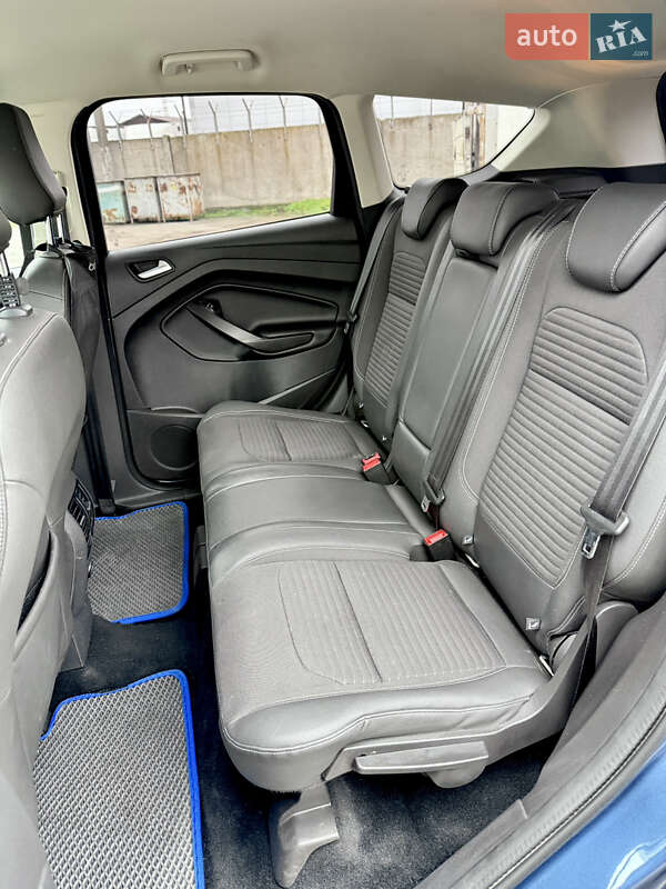 Позашляховик / Кросовер Ford Kuga 2019 в Миколаєві