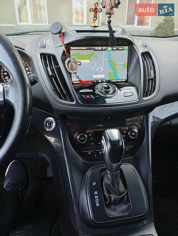Внедорожник / Кроссовер Ford Kuga 2016 в Черновцах
