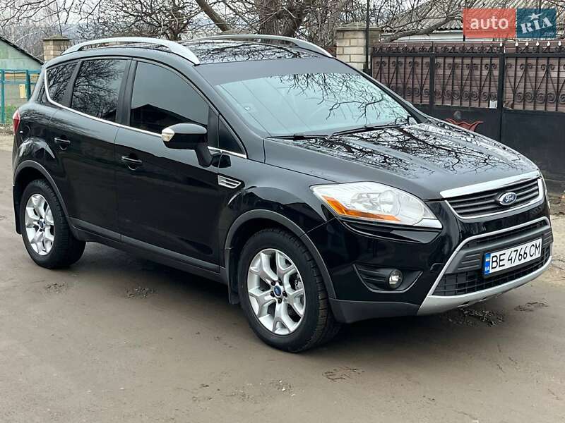 Позашляховик / Кросовер Ford Kuga 2011 в Первомайську